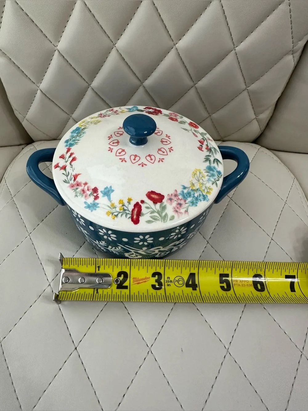 The Pioneer Woman Fancy Flourish round ceramic mini casserole dish